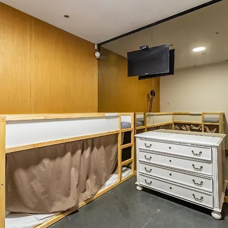 C&f Hostel Porto