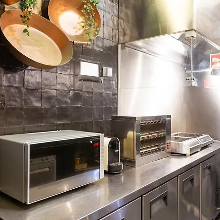 Auberge de jeunesse C&f *