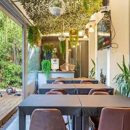 C&f Auberge de jeunesse *